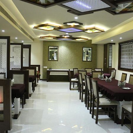 Hotel Ashish Continental Phagwāra Extérieur photo