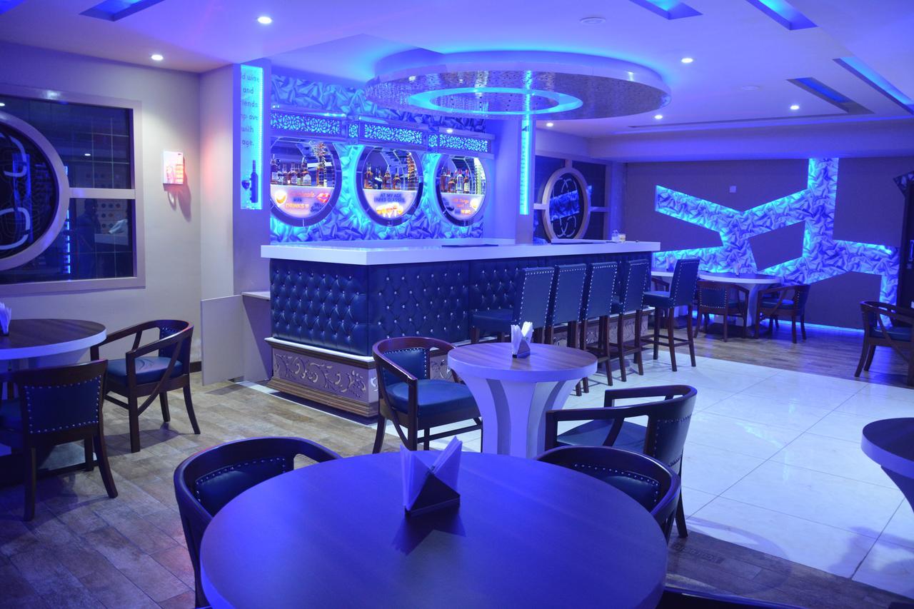 Hotel Ashish Continental Phagwāra Extérieur photo