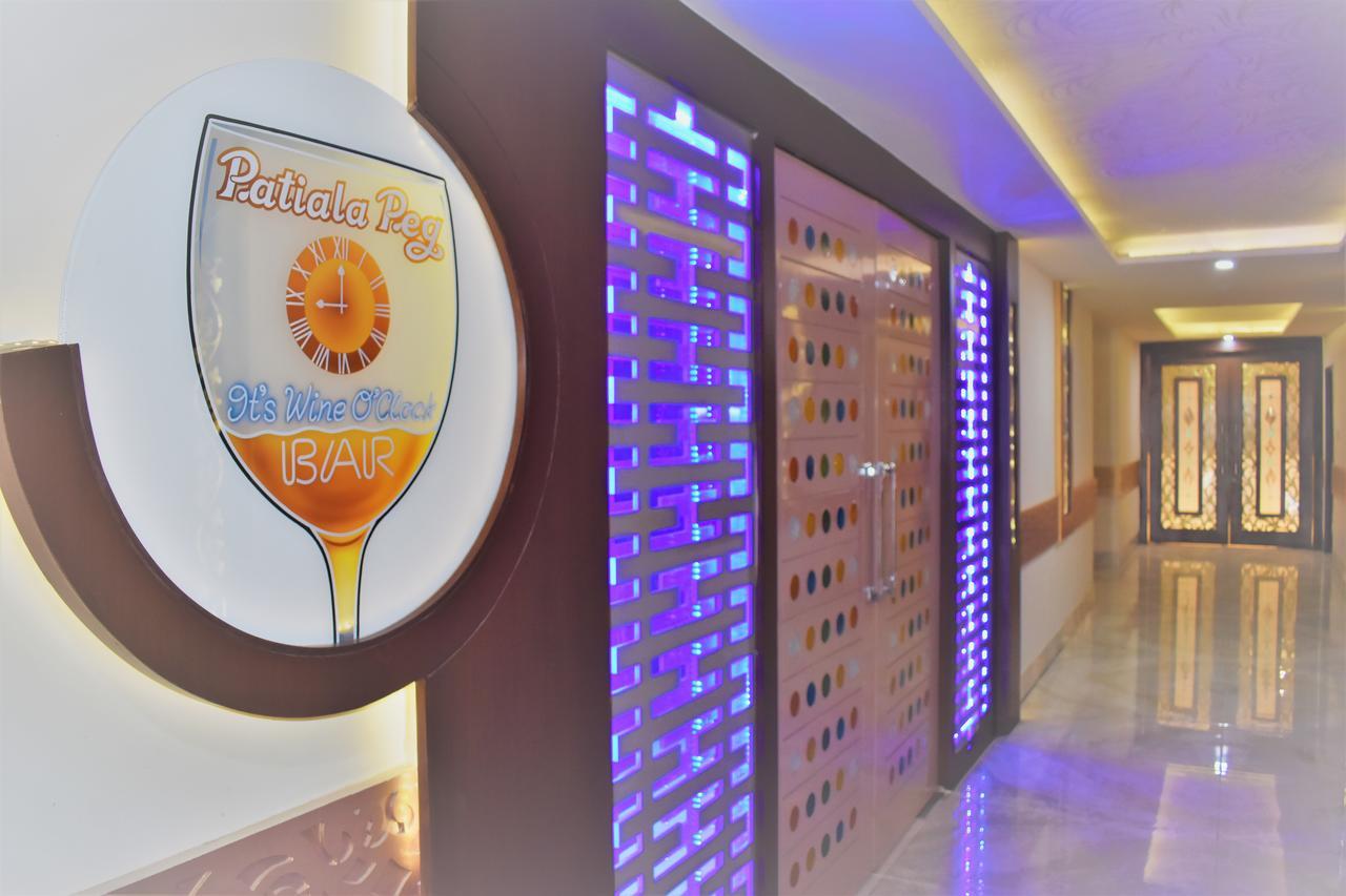 Hotel Ashish Continental Phagwāra Extérieur photo