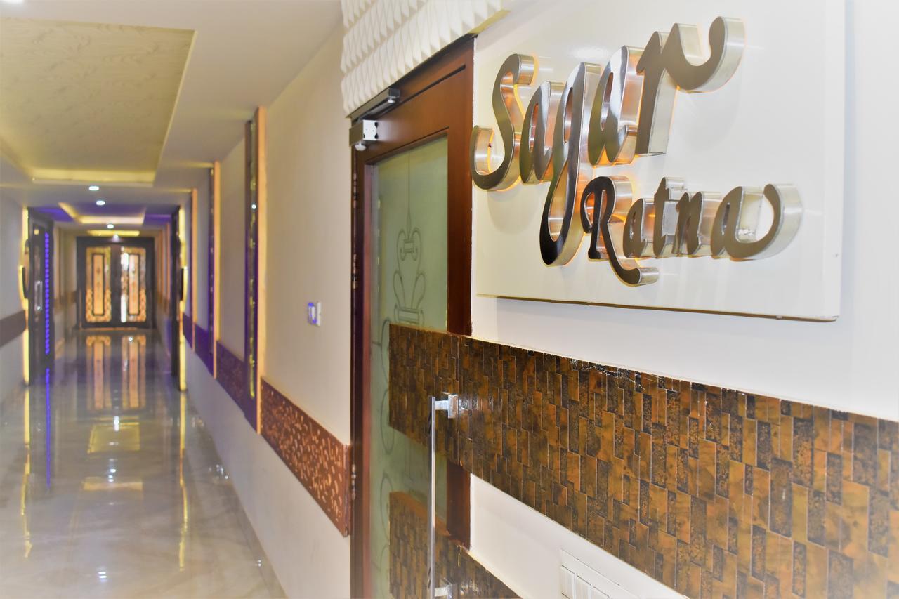 Hotel Ashish Continental Phagwāra Extérieur photo